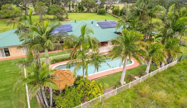 Wyee Farm Stay - Family Escape - Sleeps 12 in Wyee