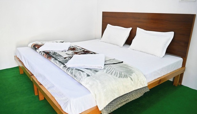 Yamuna Deep Resort And Cafe