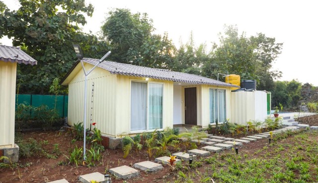 YOGI'S RESORT-Alibag
