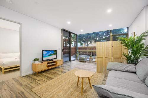 Zetland near Shops & Train with Gym&Pool for 6ppl