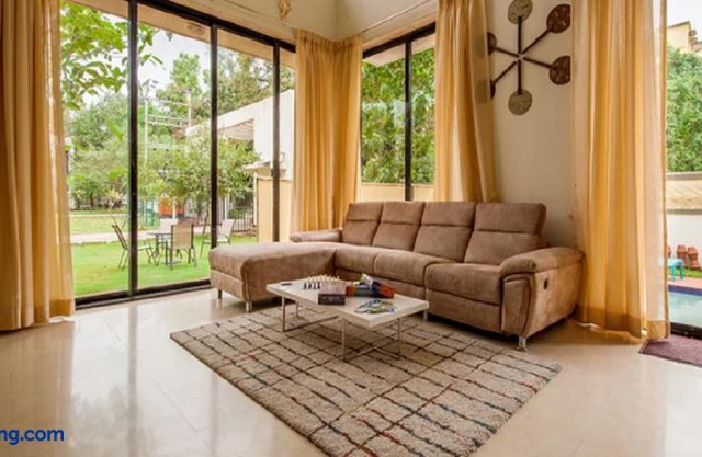 Greenwoods Seven by Vista Rooms