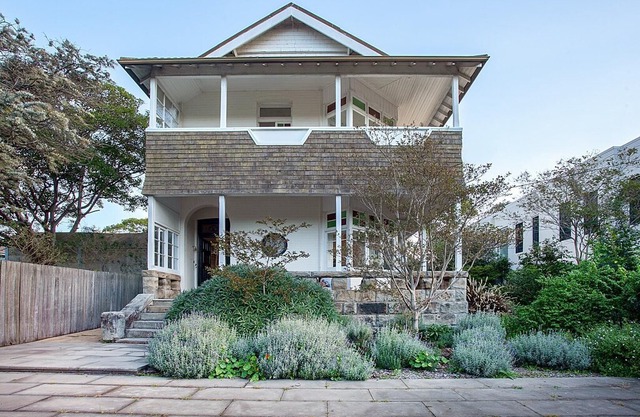 ROSIE'S - Bespoke 4 Bedroom Luxury Home in Rose Bay