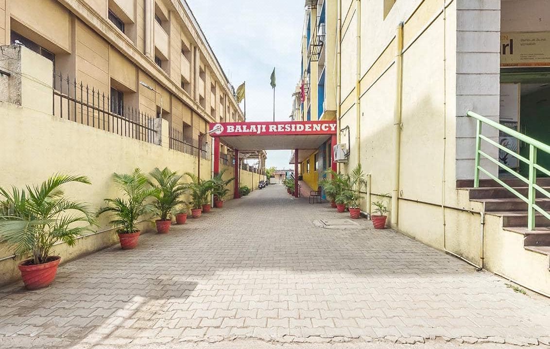 Koyambedu Hotel | Balaji Residency