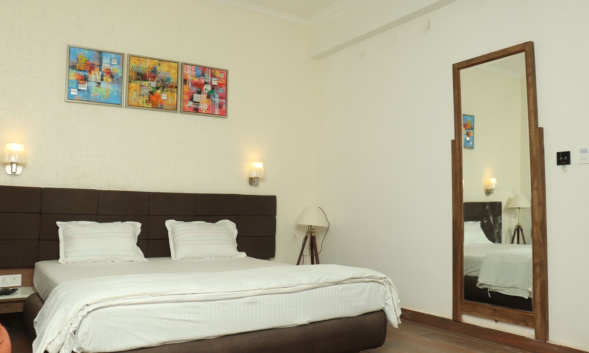 Madhupur Hotel | Stoneberry By Wedlock Greens