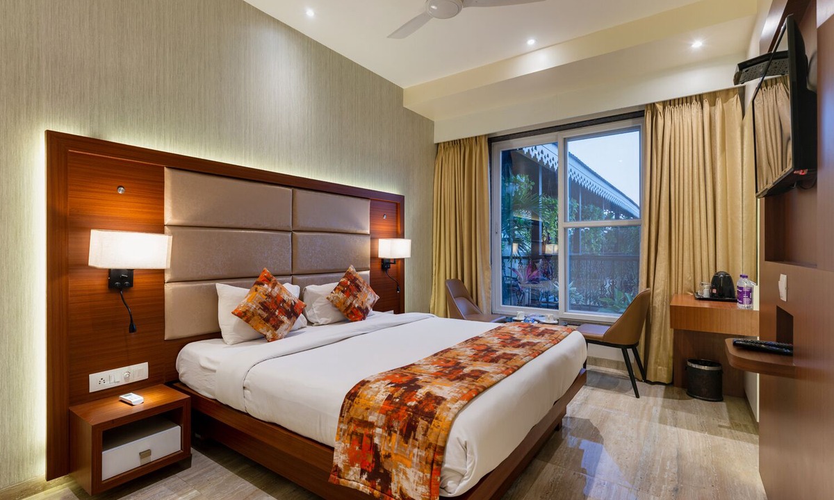 Vijayapura Hotel | Hotel Town Palace