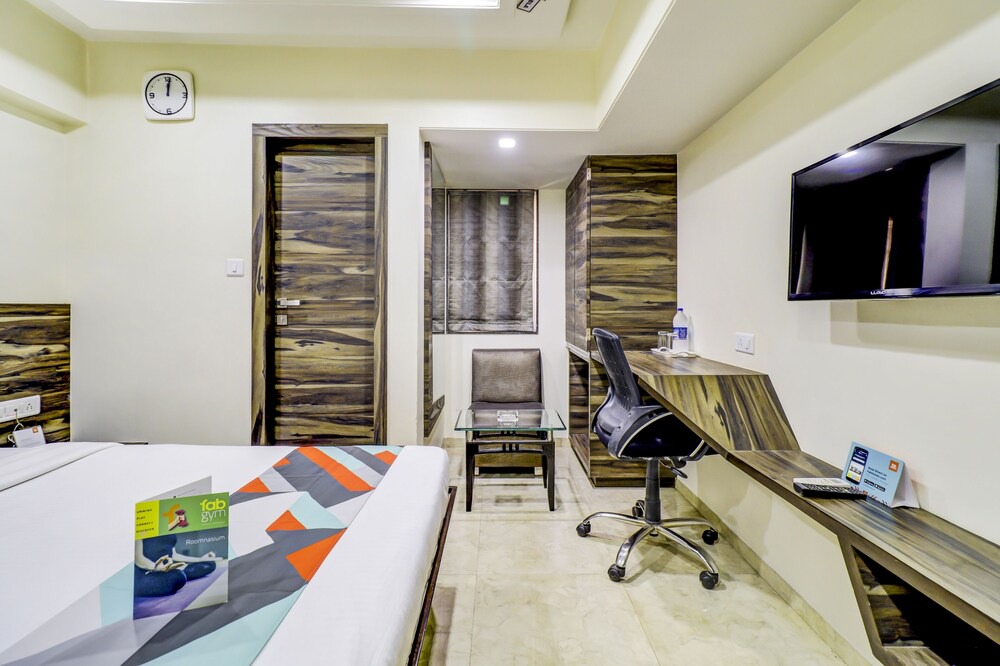 Paldi Hotel | FabHotel Palliate