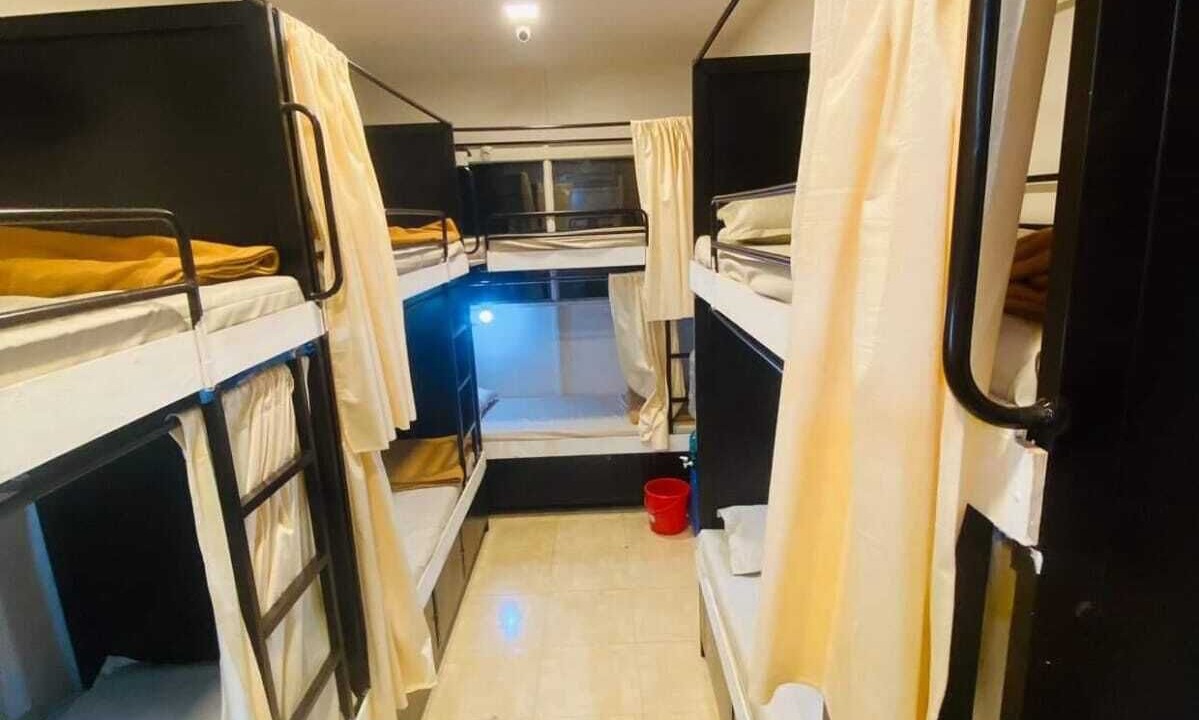 Marol Hostel | Golden Star Dormitory