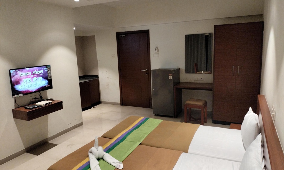 Nashik Hotel | Hotel Sumanchandra Suites