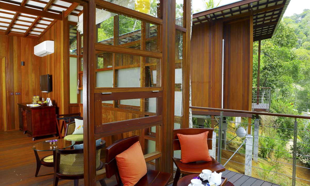 Pirmed Hotel | Niraamaya Cardamom Club