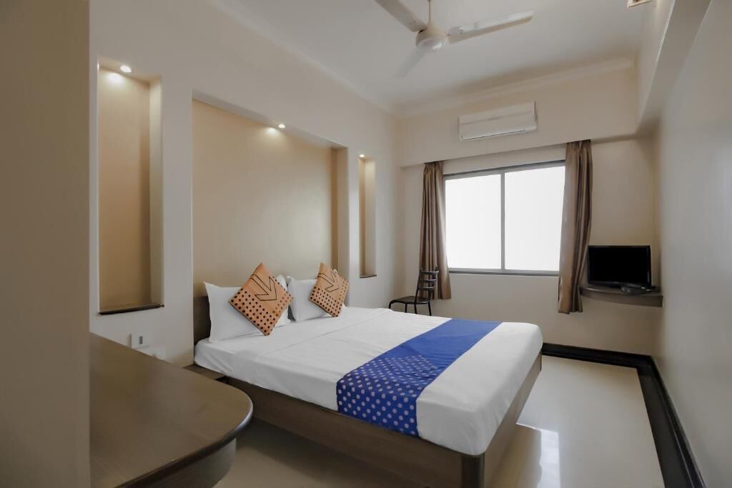Gandhi Nagar Hotel | Royal Regency Lodge