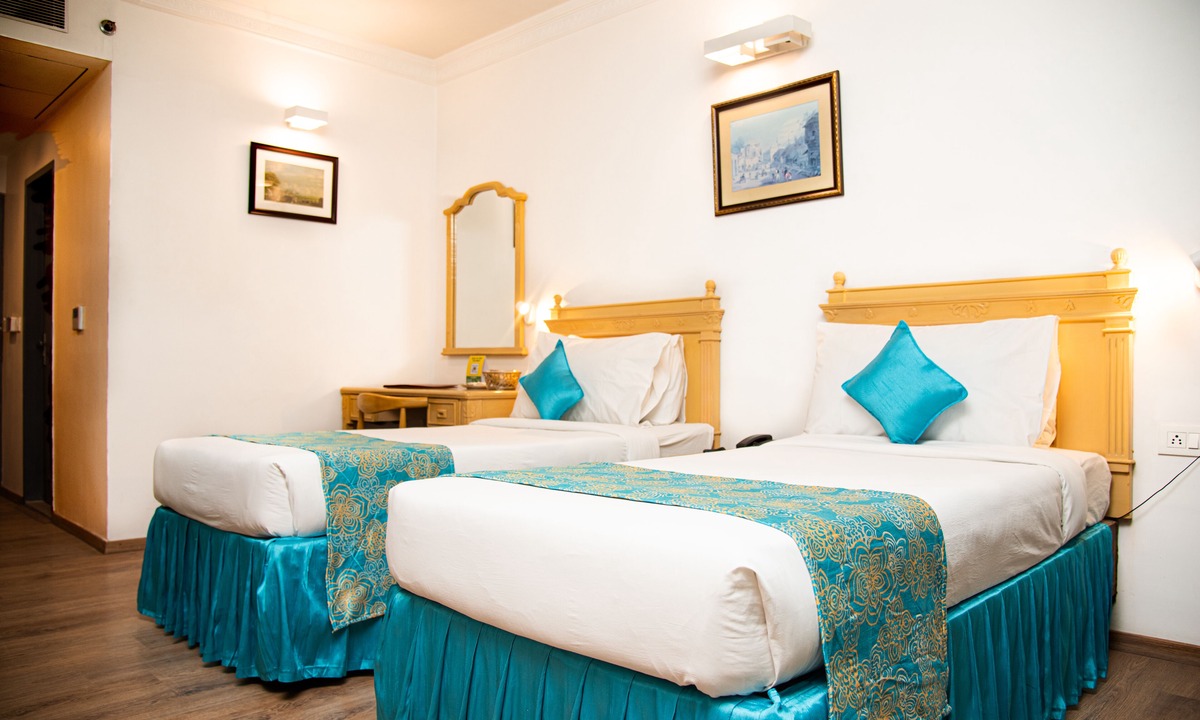 Park Street Hotel | Golden Parkk