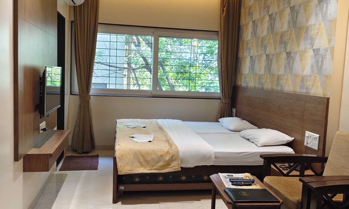 Shivajinagar Hotel | Hotel Shreyas