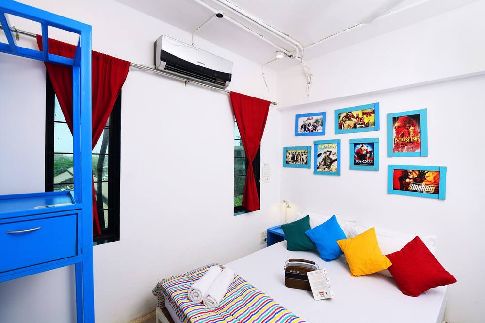 Masjid Bandar Hostel | goSTOPS Mumbai - Hostel
