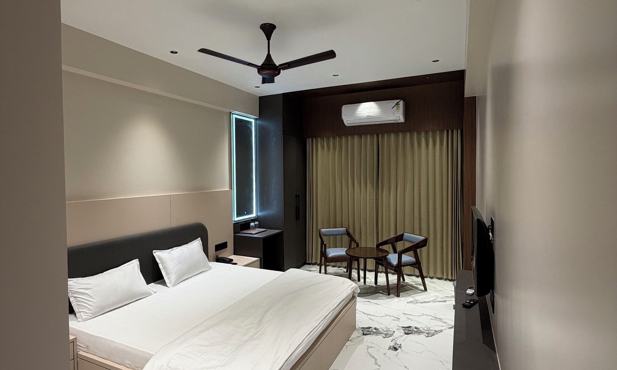 Nakhtarana Hotel | Bharat Inn Hotel And Restaurant