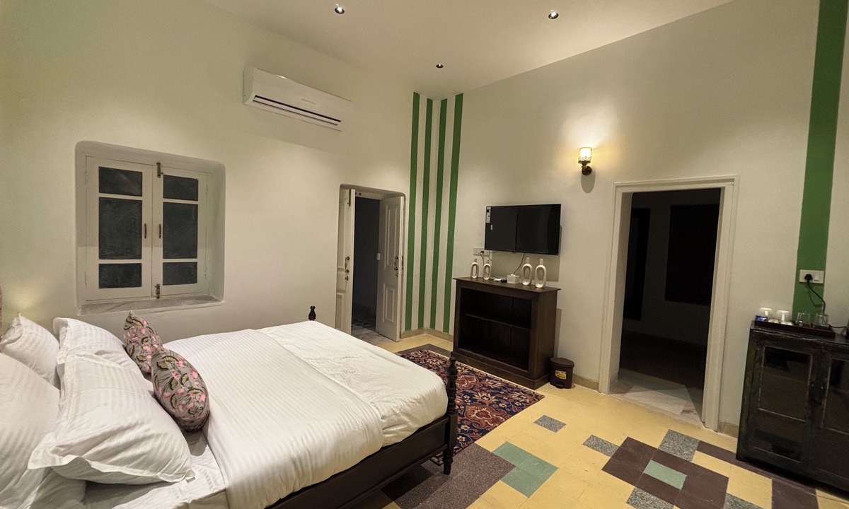 Air Force Area Hotel | Surya Niwas Boutique Hotel & Garden