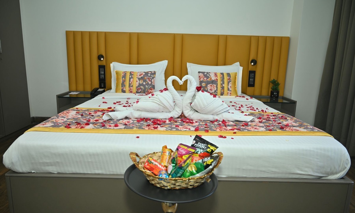 Sector 1 House | Urvi Banquets & Guest House