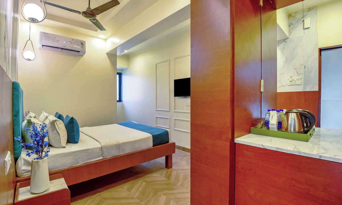 Dombivli East Hotel | THE Solitaire Residency