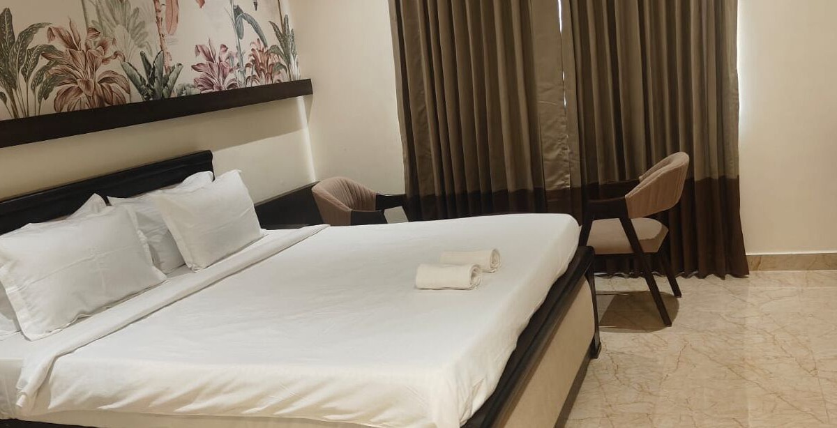 Palavakkam Hotel | The Palms ECR Resorts and Banquets