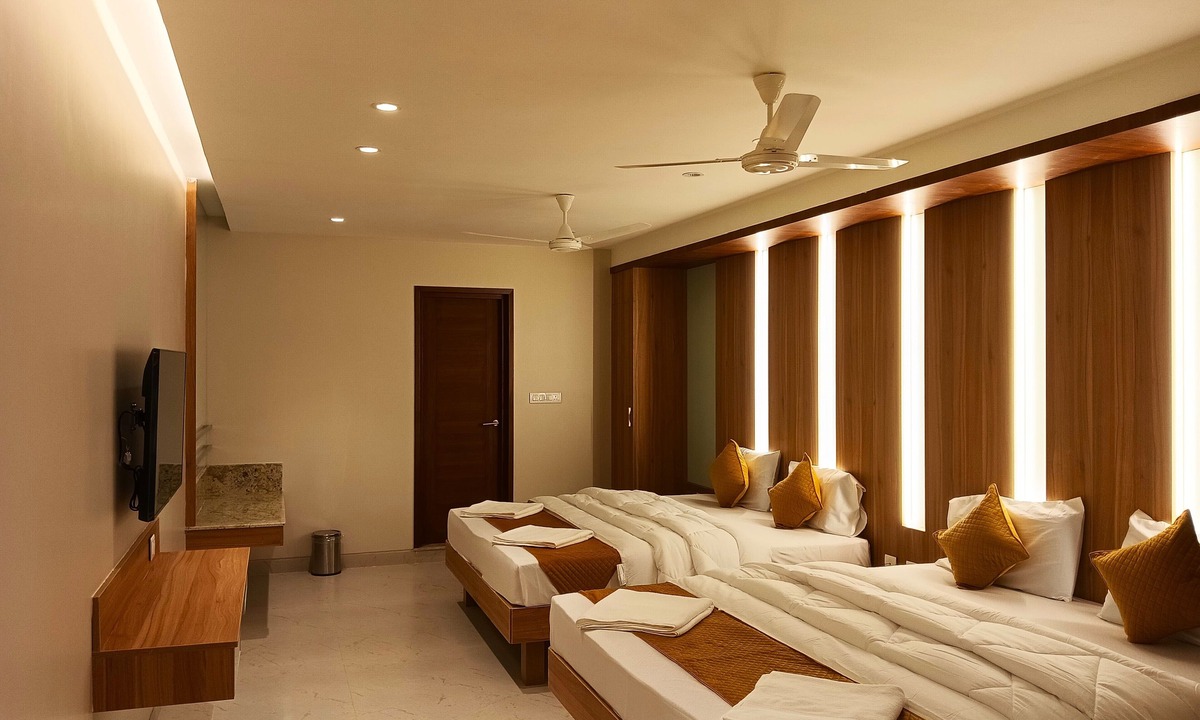 Kanchipuram Hotel | THE PARADISE KINGDOM