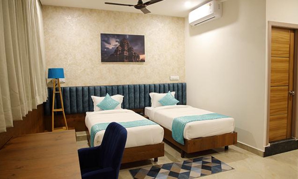 Kadubeesanahalli Hotel | Fabhotel Prime Zing Rooms