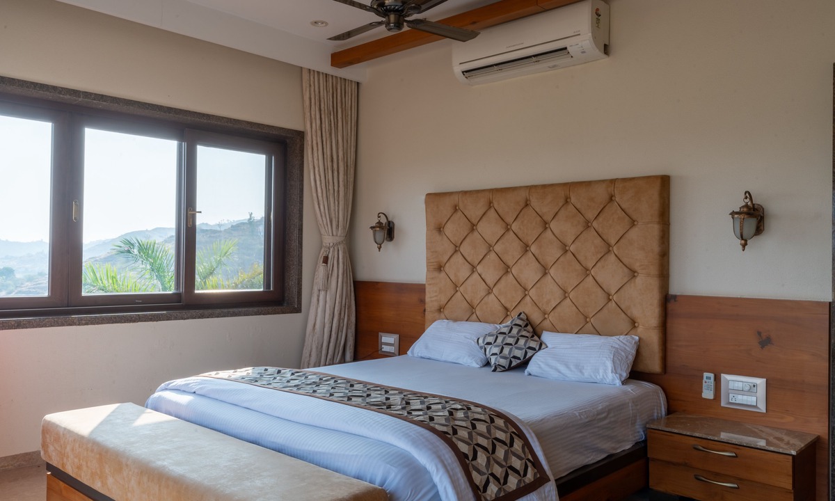 Dhari Hotel | The Gaj kesri Gir - Best Wildlife Resort in Gir