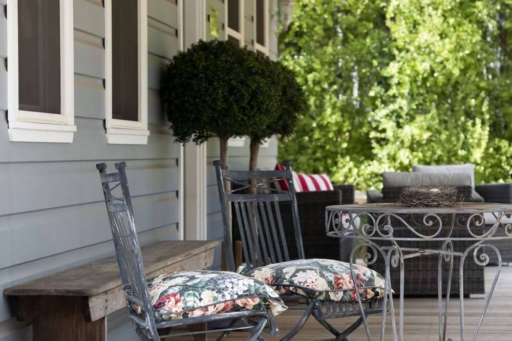 Berrima House | The Moors Cottage, Berrima