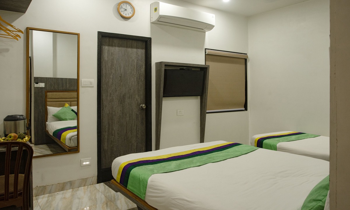 Surat Hotel | Treebo Urban, 1 Km From Railway Station