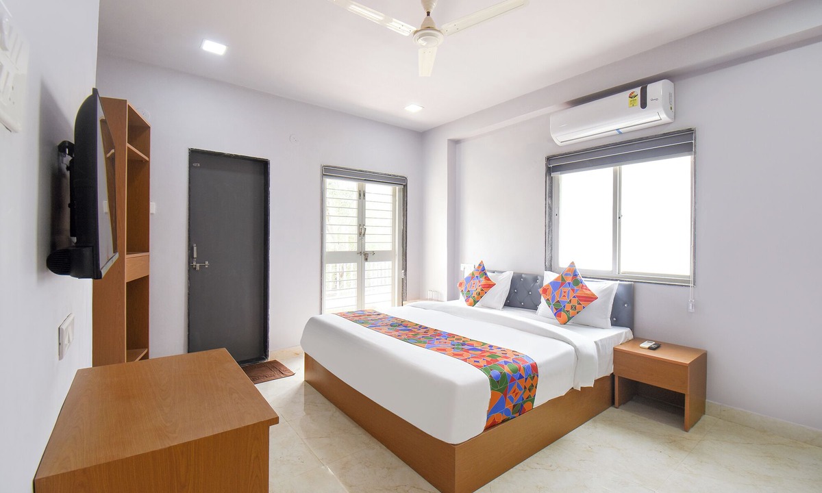 Hadapsar Hotel | Fabhotel Ojas Inn