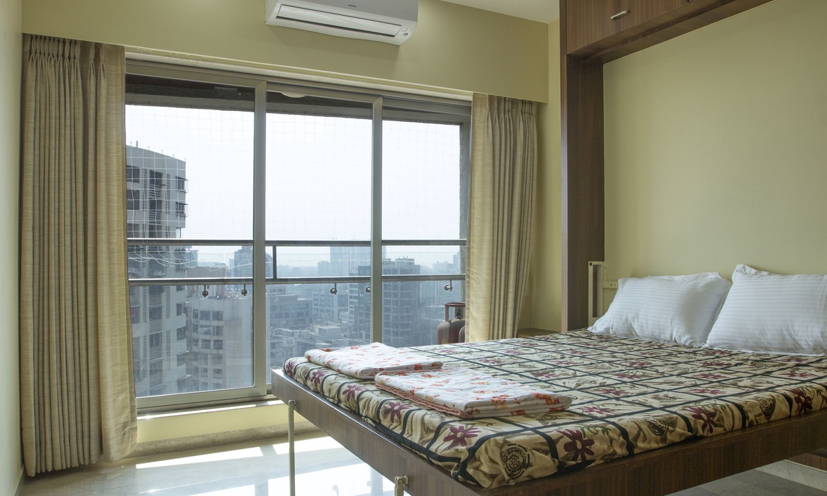 Jogeshwari West Apartment | Spacious 3BHK 220 sq.m. Apartment in the Heart of Mumbai at Andheri West