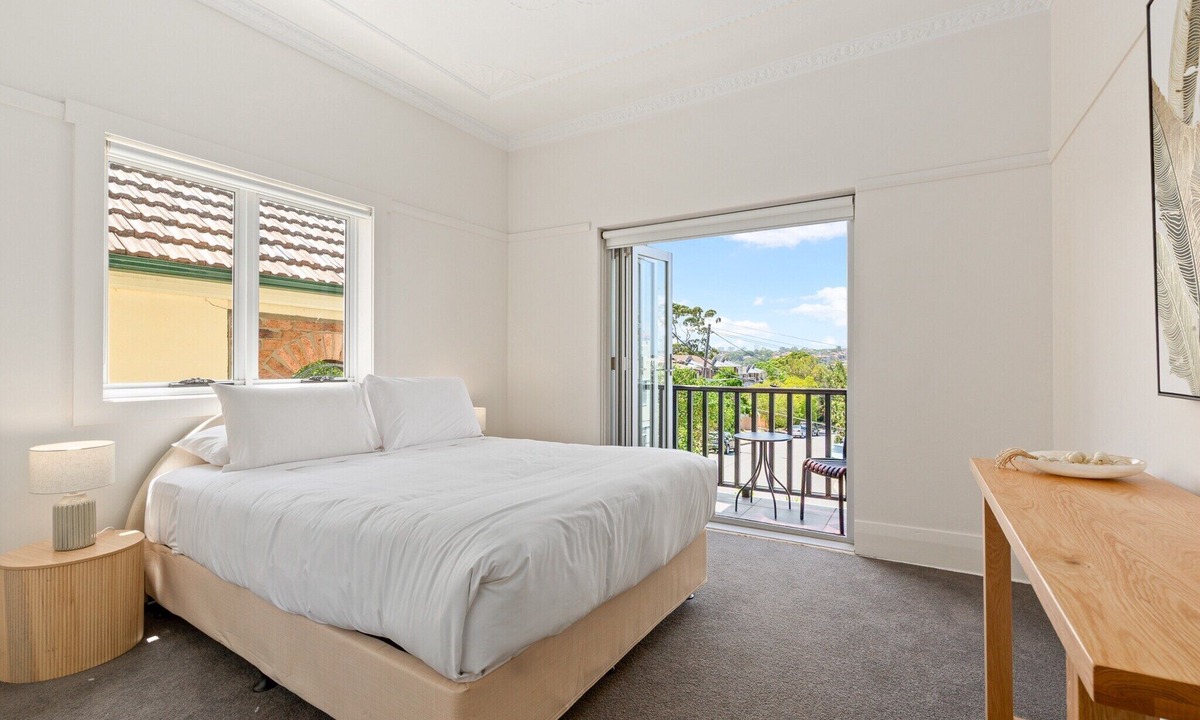 Coogee Apartment | Bright 2-Bed Apartment in Coogee