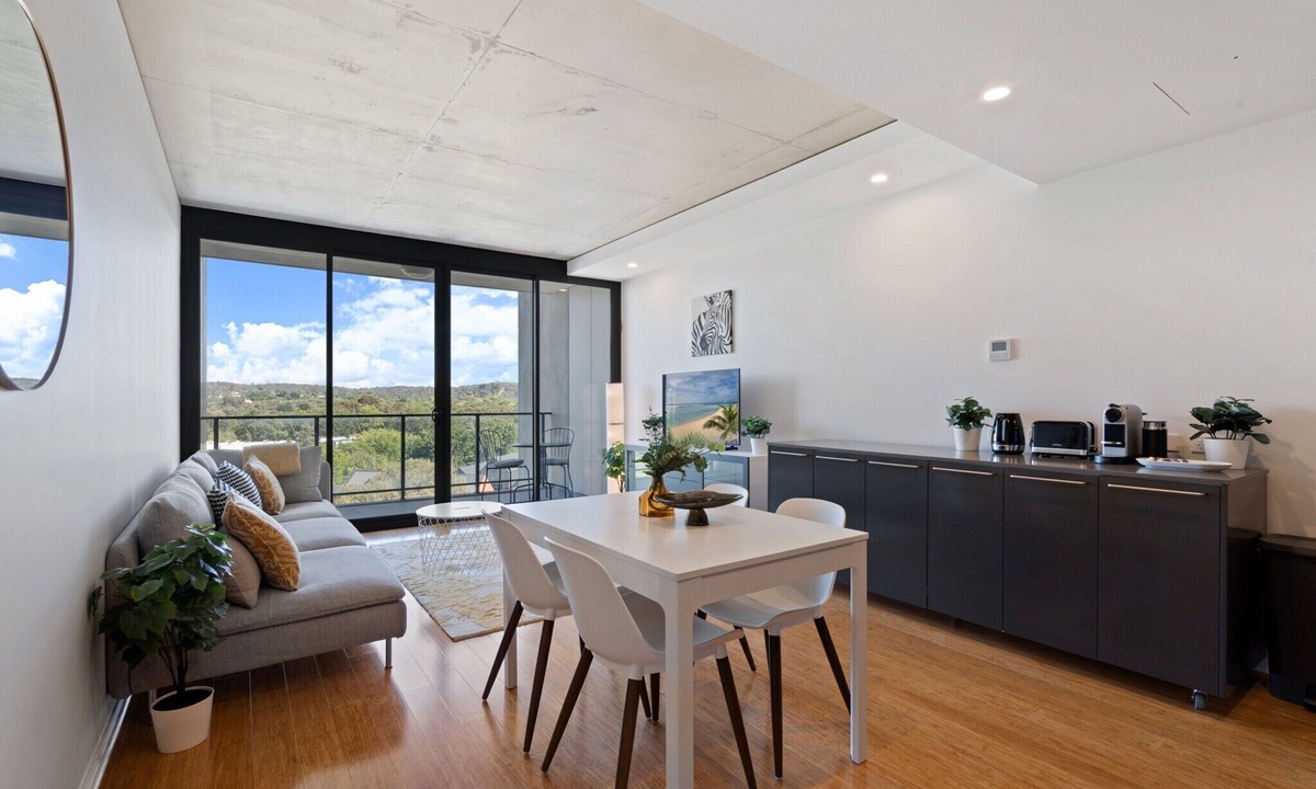 Lyneham Apartment | Chic 1-Bed Apartment Near Canberra’s Bustling CBD