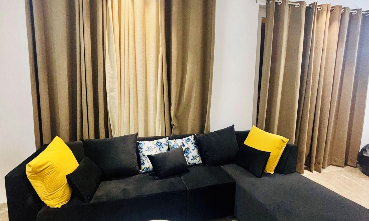 Bhangel Apartment | Cozy 2-bedroom apartment with AC in serene Noida