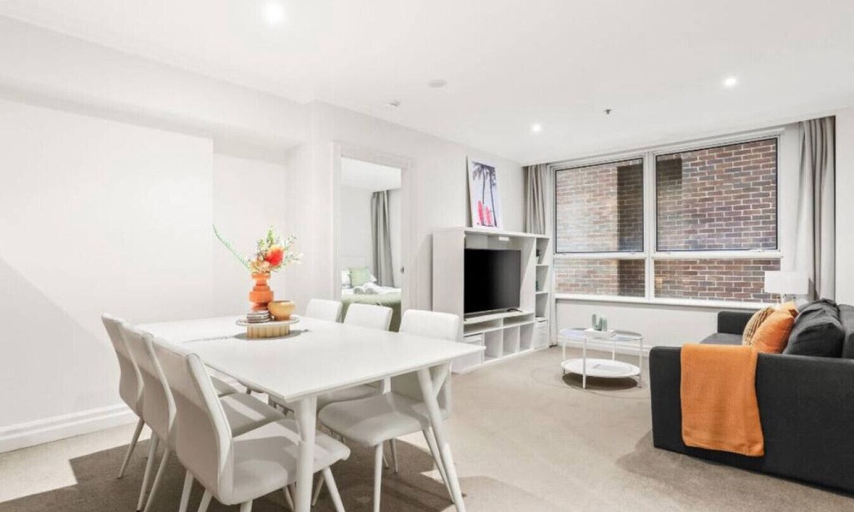 Sydney Central Business District Apartment | Spectacular 1 Bed Apartment in Sydney CBD with Gym