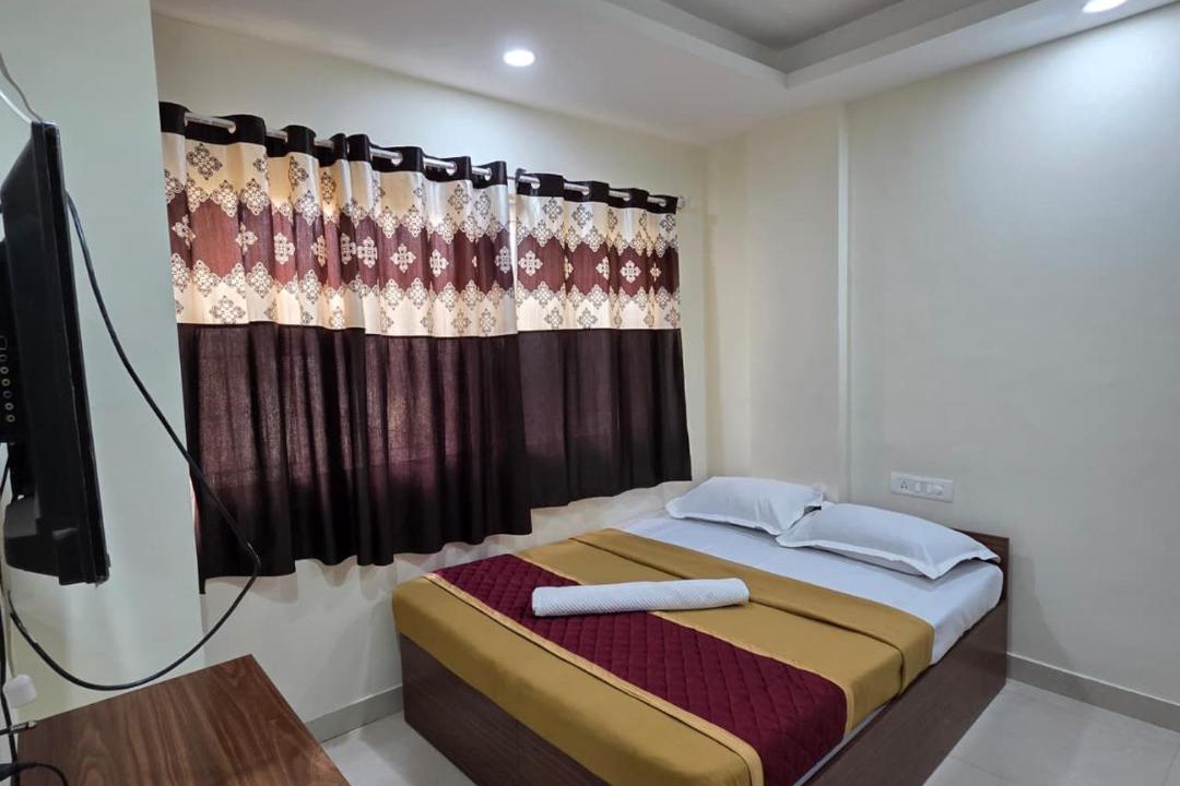Electronics City Hotel | Sumithra Palace