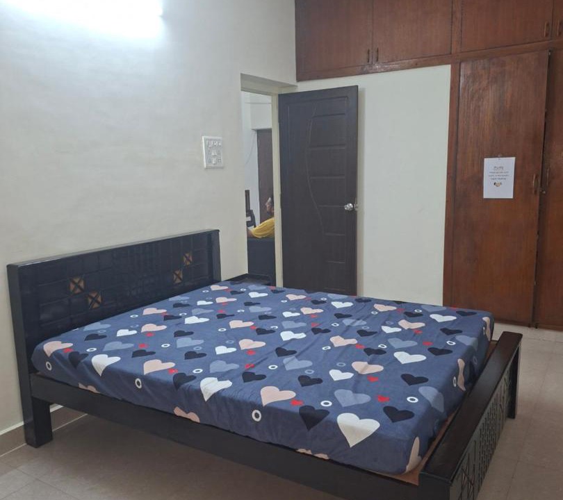 Chennai Apartment | Raji's Cosy Nest 2BHK Flat Near Airport Adambakkam Velachery