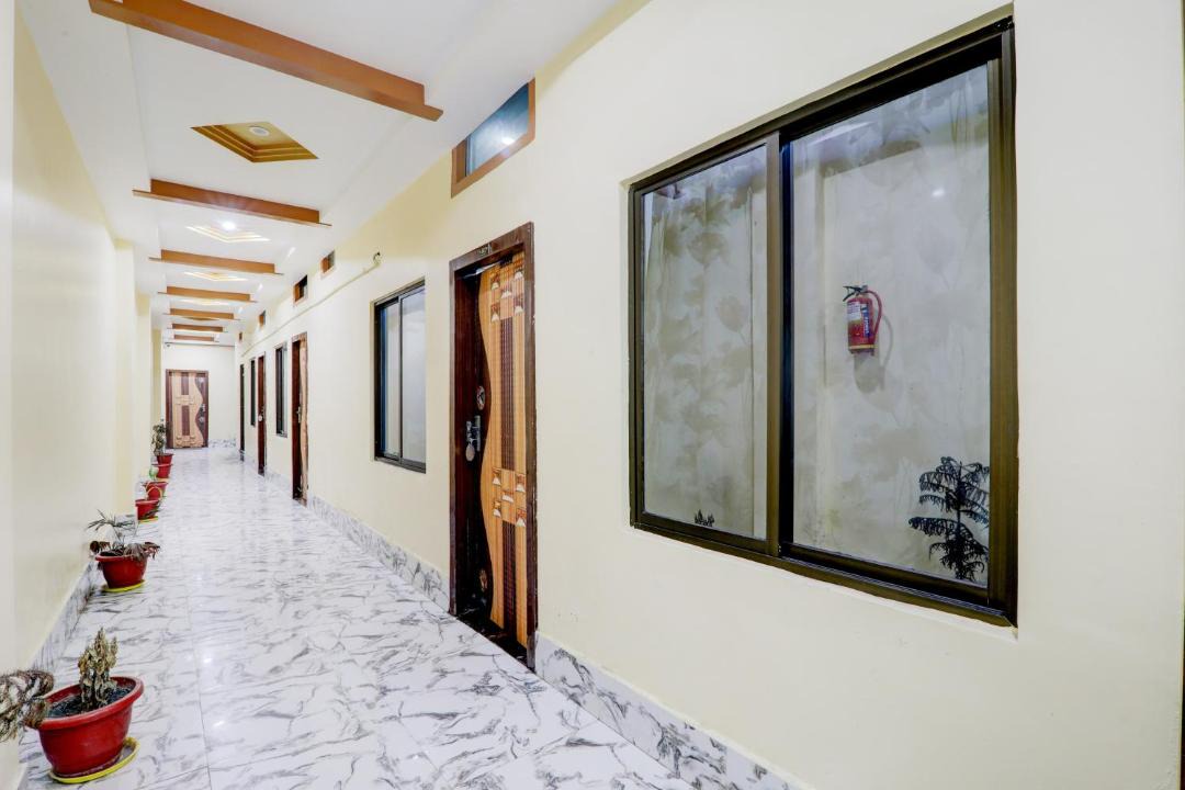 Faizabad Hotel | Hotel O by OYO Siya Ji Palace Guest House And Restaurant