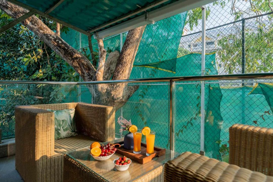 Marna Villa | Sapphire Sands by StayVista with Pvt Pool, 4 Jacuzzi at Siolim, Goa