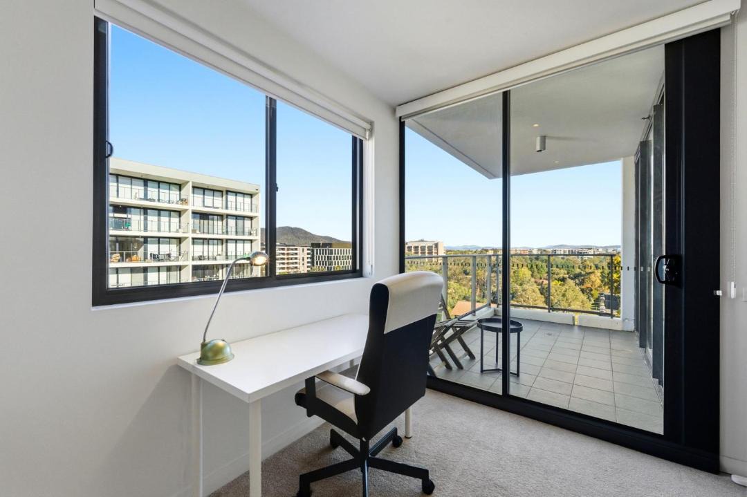 Lyneham Apartment | Charming 2BR Apartment Near Canberras Attractions