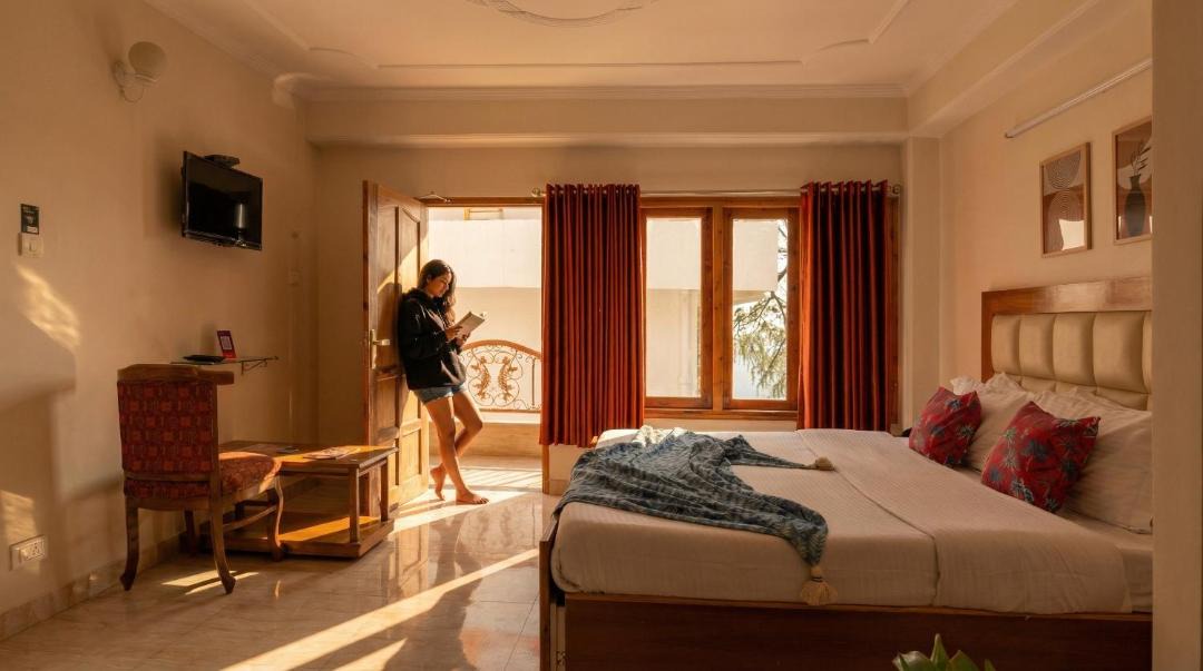 Knollswood Hotel | Kalra Regency Shimla