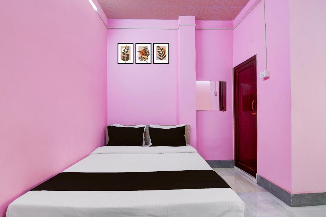 Kolkata Hotel | Hotel O Shakuntala Park Bus Terminus Behala