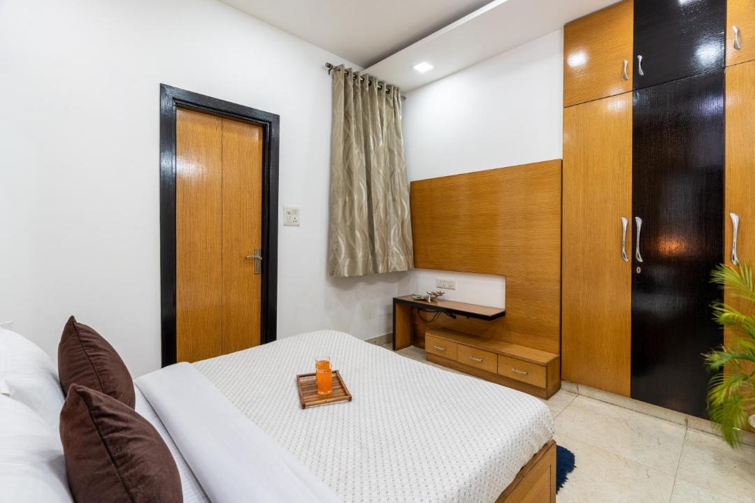 Karkardooma Apartment | Homlee-Luxury Inn 3BHK