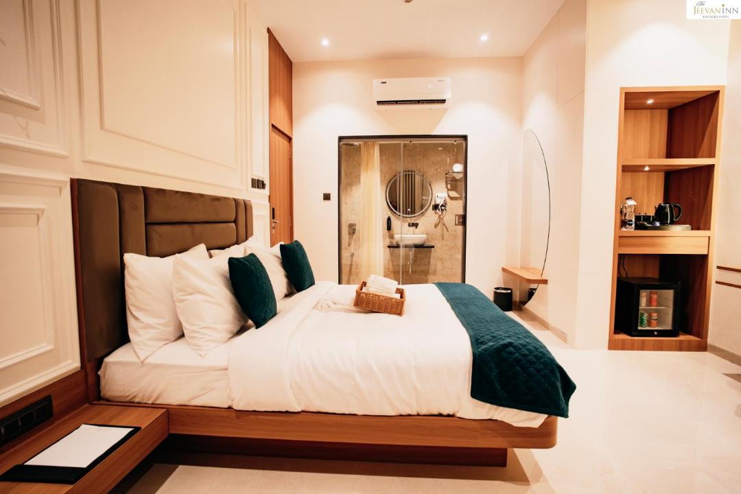 Shirdi Hotel | THE JEEVAN INN Newly Renovated