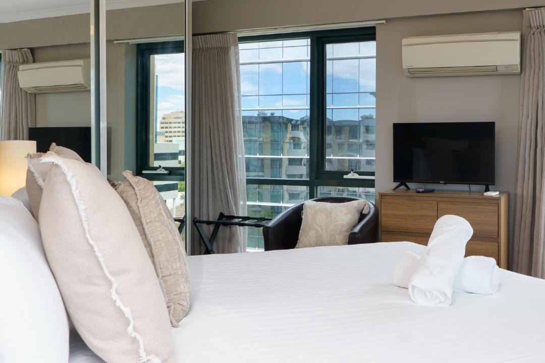 Canberra City Centre Apartment | Central 2BR apartment, Hotel vibe, Walk everywhere - Hosted by Canstay