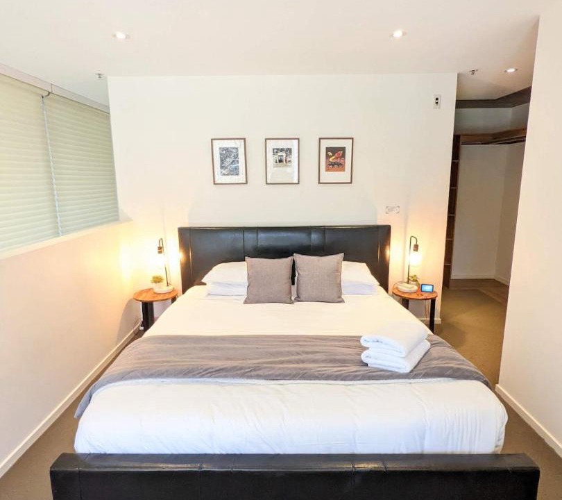 City East Apartment | The Loft 3BDR, City Centre, Family-Friendly, King Bed, Massage Chair, Parking