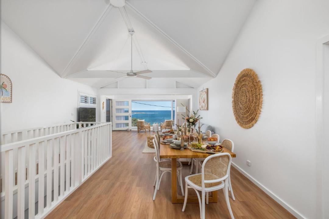 Boat Harbour House | Waves at Boat Harbour, 65 Kingsley Dr - stunning house, fantastic waterviews and dog friendly