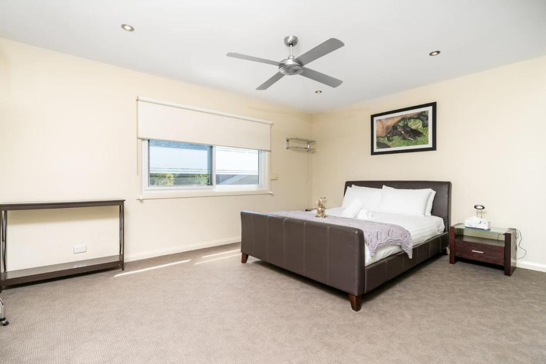 Griffith House | Serene 2BR House near the heart of Kingston - Hosted by CanStay