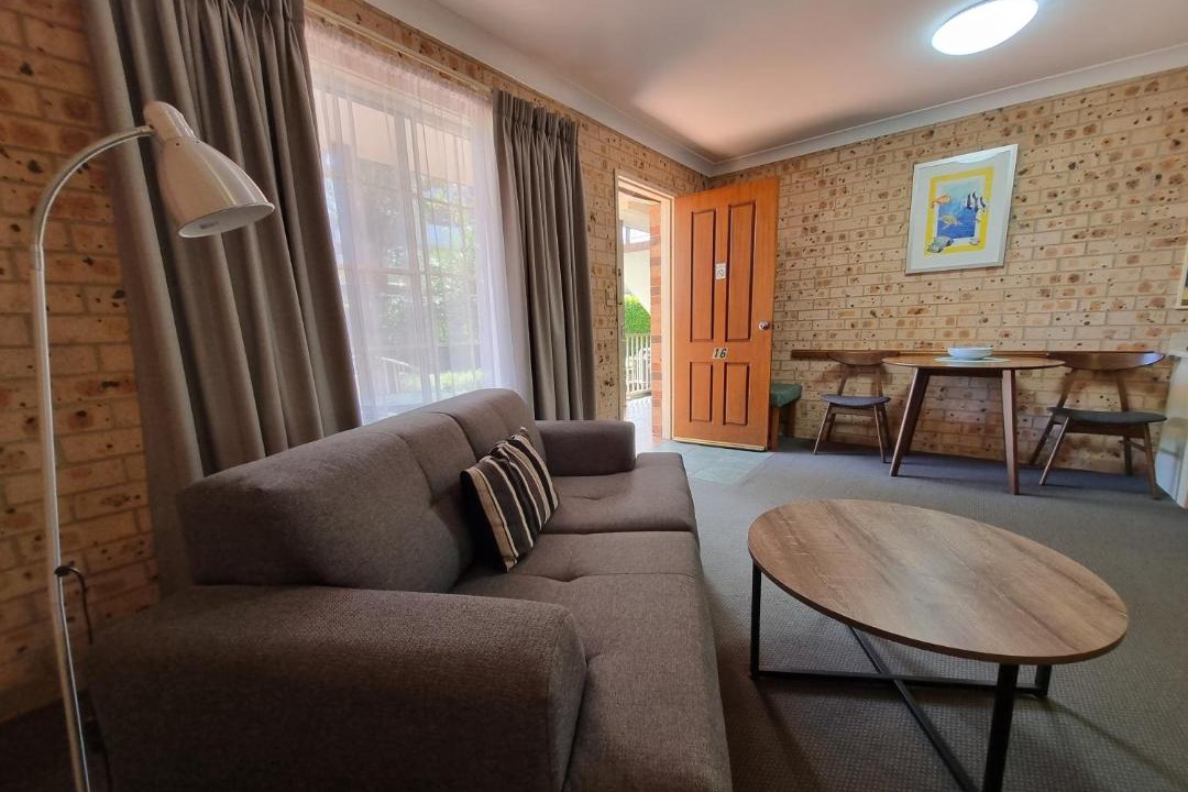 Cardiff Hotel | Cardiff Motor Inn