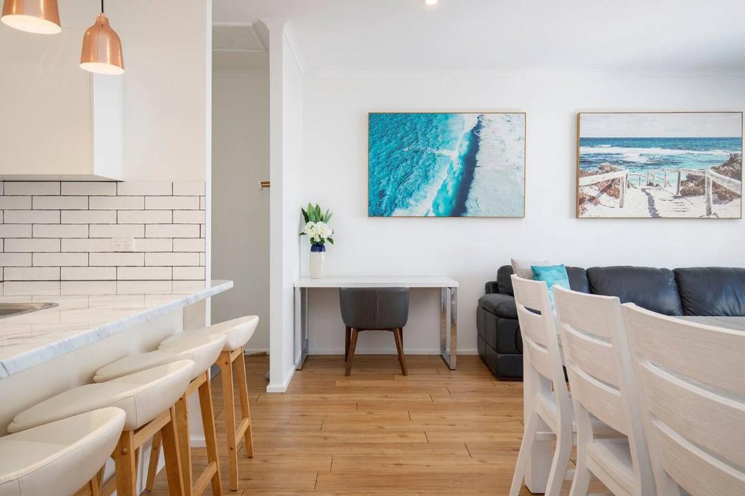 Newcastle East Apartment | 'Sandy Shores' A Spacious Newcastle Beach Escape