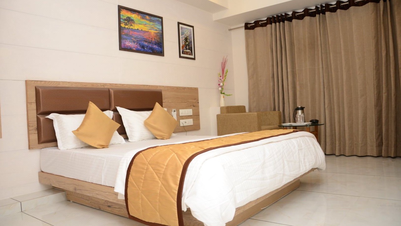 Photo of Bedroom in Bhavnagar