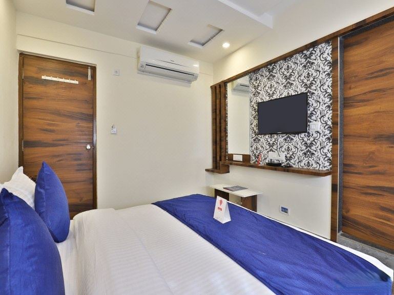 Photo of Bedroom in Navrangpura